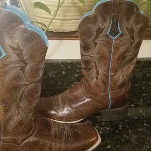 Ariat Cowboy boots